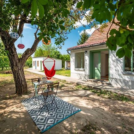 Dobo13 Appartamento Balatonboglár Esterno foto