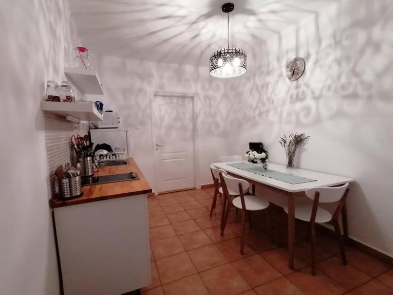 Dobo13 Appartamento Balatonboglár Esterno foto